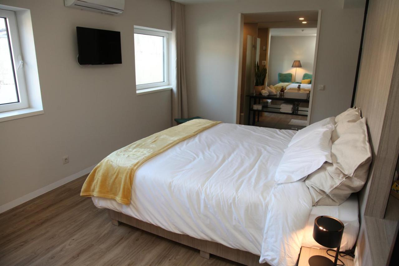 Novabila Guesthouse ヴィラ・レアル エクステリア 写真