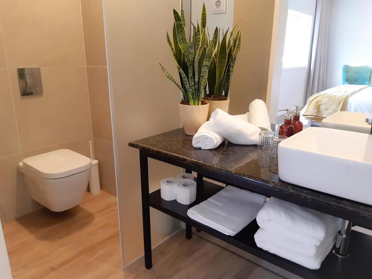 Novabila Guesthouse ヴィラ・レアル エクステリア 写真